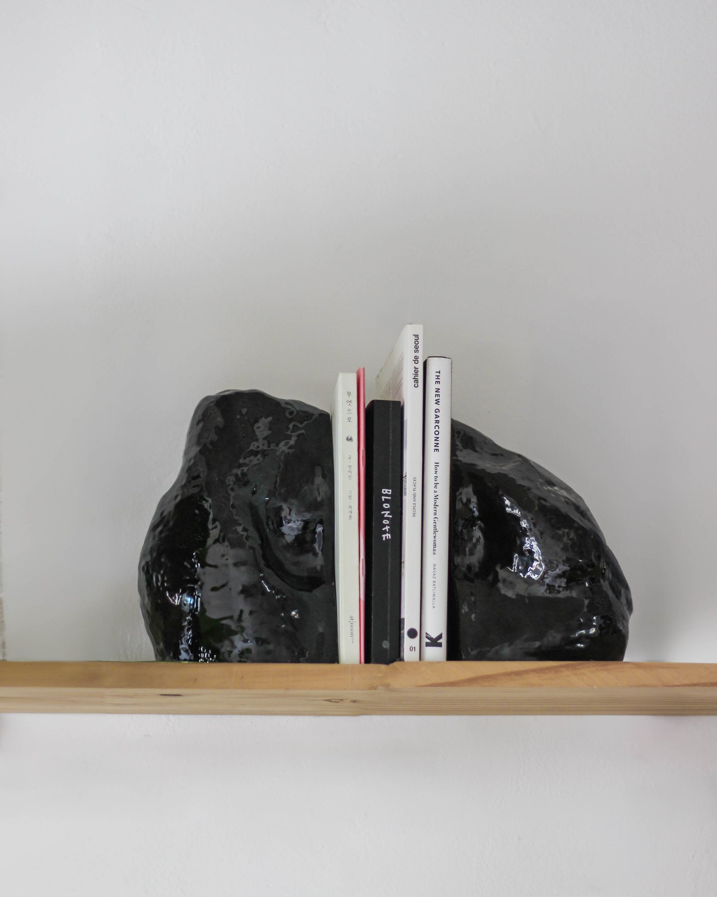 Dolsan bookend
