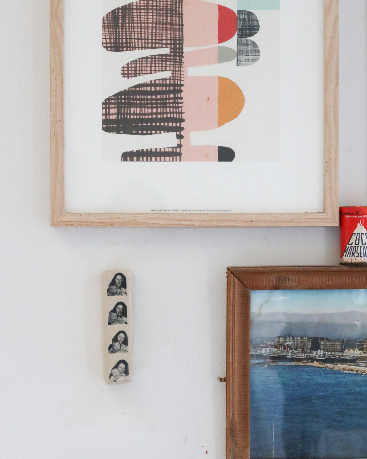 Custom photobooth wall piece