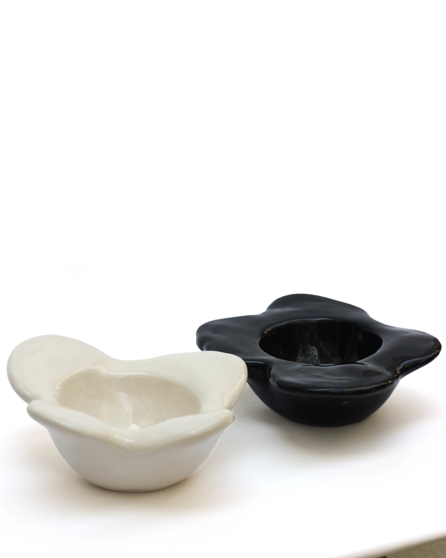 Sculptural bowl - Nabi